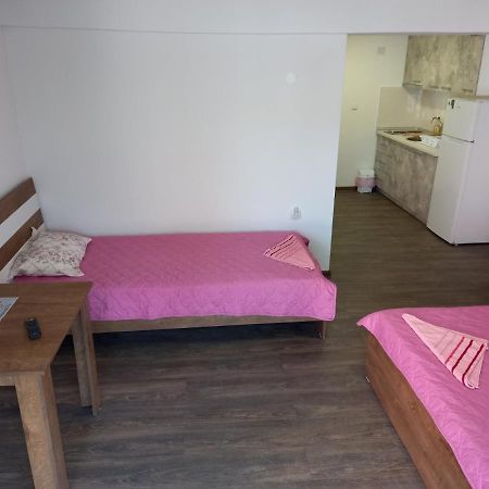Apartmants Djekovi Ohri Dış mekan fotoğraf