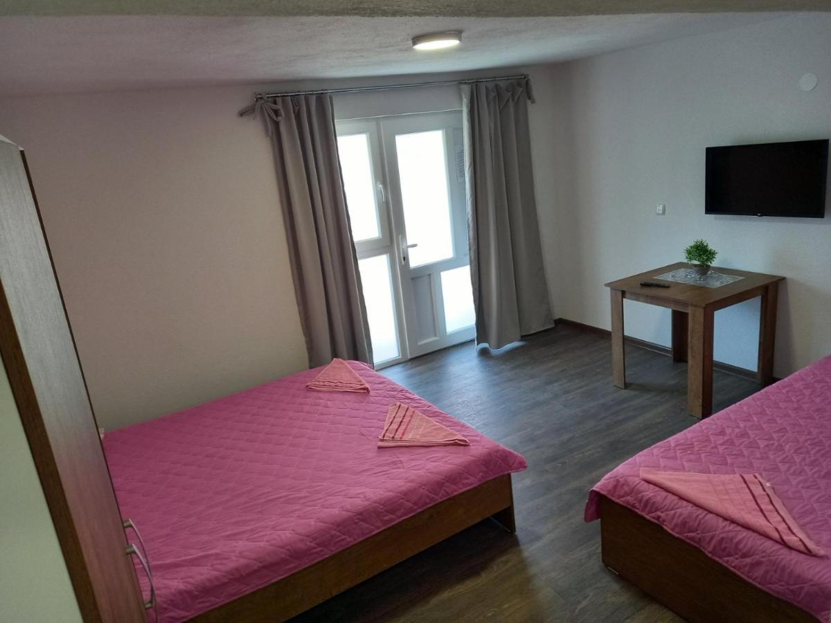 Apartmants Djekovi Ohri Dış mekan fotoğraf